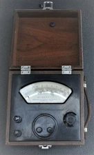 RAWSON TYPE 501 KILOGAUSSES INDICATOR VINTAGE IN WOOD BOX 