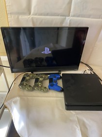 1TB PS4 Bundle With 2 Controllers & 32&rsquo; Tv