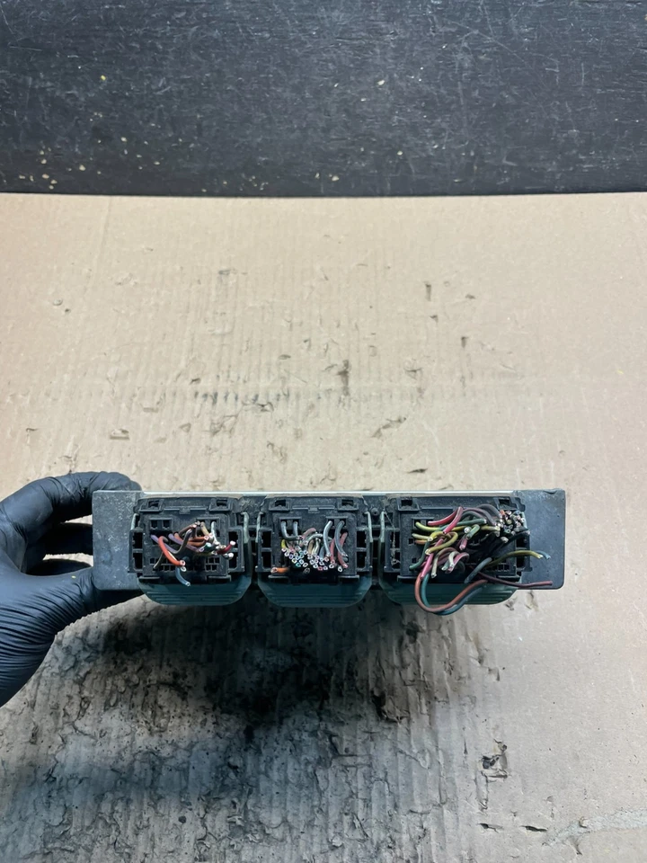 2011 Lincoln Town Car Computer Engine Control ECU ECM EBX Module U1706 DG - Image 2 of 4