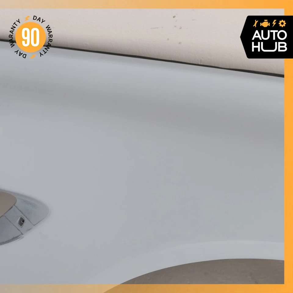 06-17 Aston Martin V8 V12 Vantage guardabarros delantero derecho lado del pasajero OEM 26k Foto 4 de 4