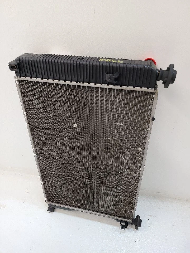 2010 - 2017 CHEVROLET EQUINOX Radiator Fits   Foto 4 de 4