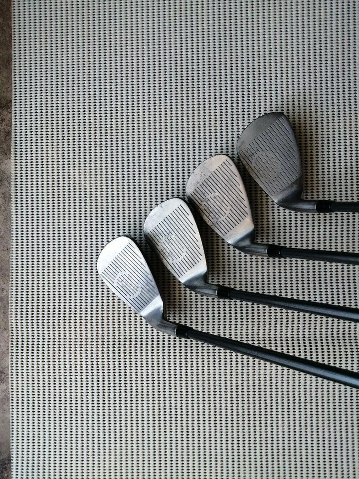 Yonex Titanium Pro II Iron Set 8pcs 4-9,PW,AW Graphite MRB650 Flex Others - Image 3 of 4