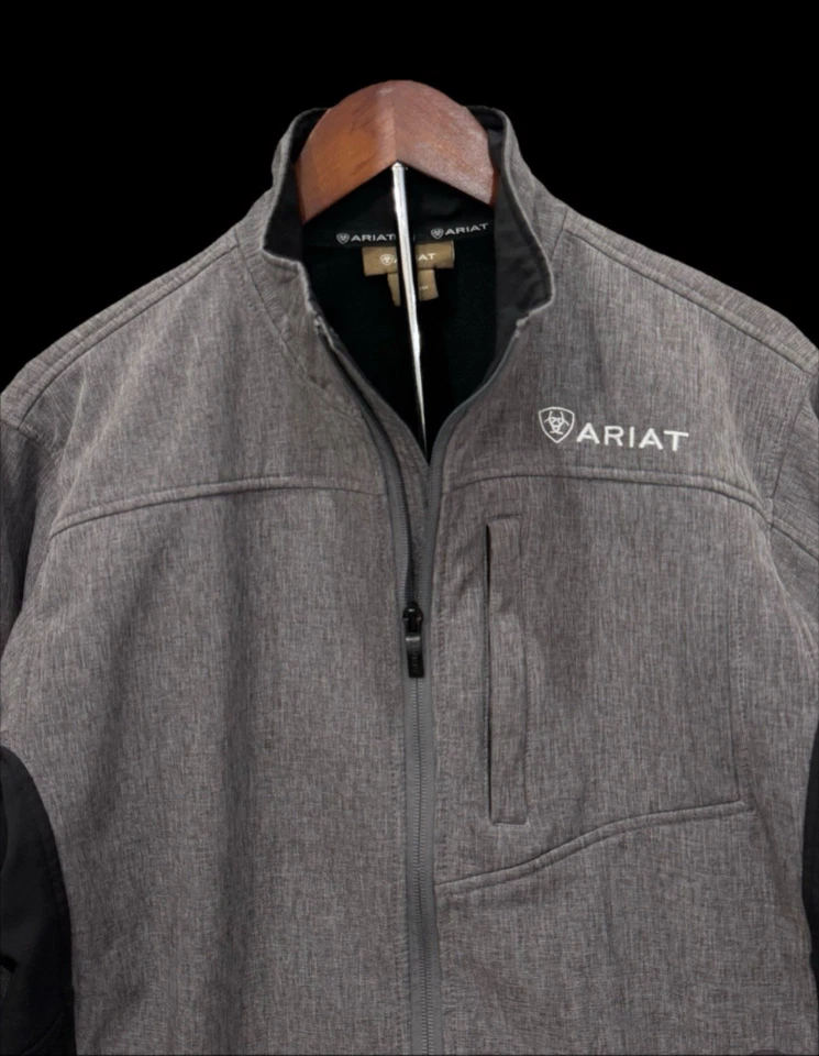 Ariat®️ Pioneer Stretchshell™️ Jacket ~ Mens Size Small ~ Soft Shell Coat - Image 4 of 4