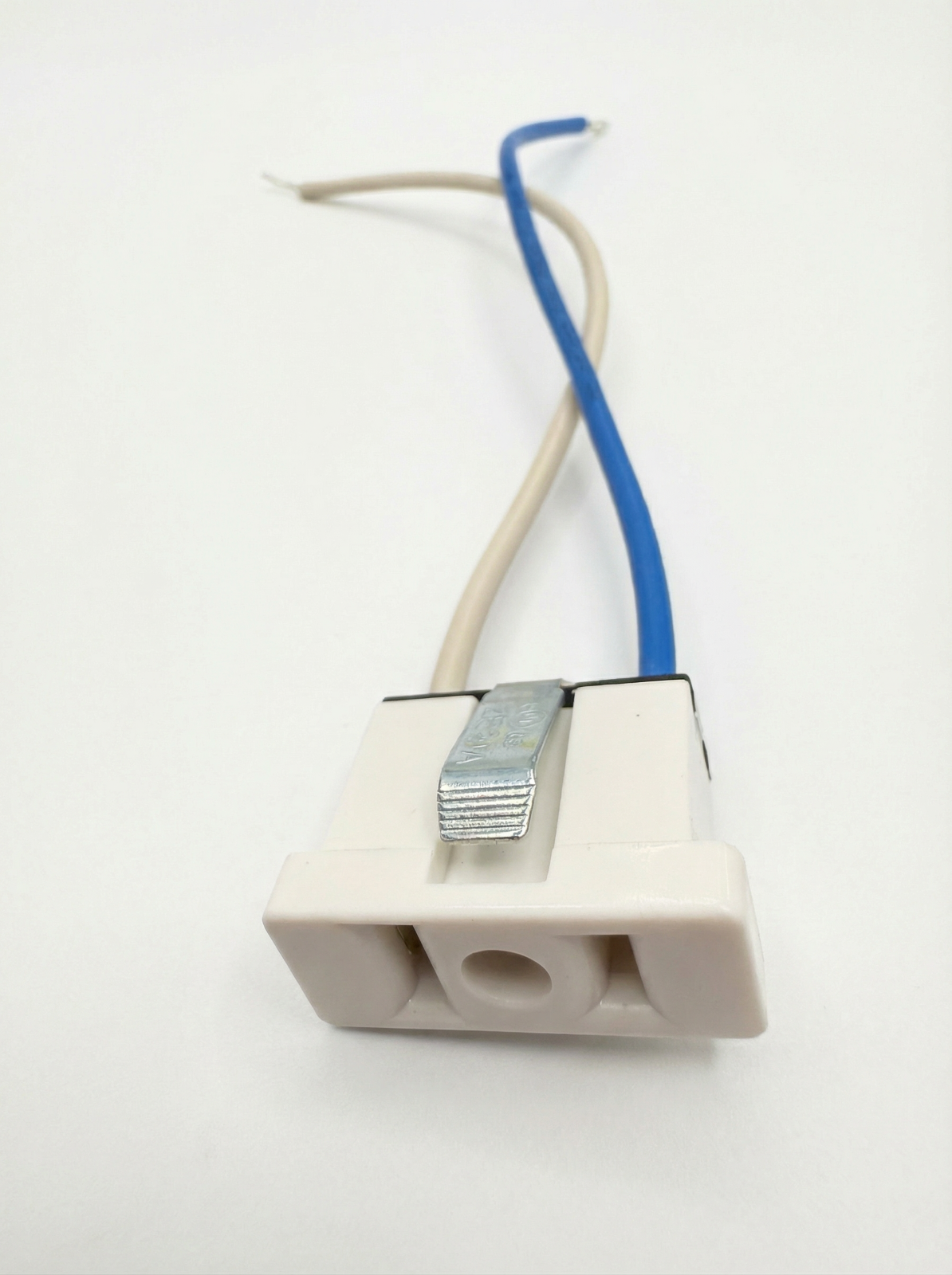 NuTone/Broan OEM Receptacle Socket S99270981 for 655 665RP 678 679 680 ...