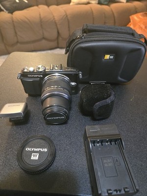 Olympus Pen Lite E-PL5 16.0MP Mirrorless Camera Kit  w/ 14-42mm Lens Flash 