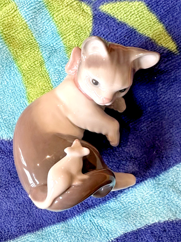 lladro model #5236 cat and mouse figurine