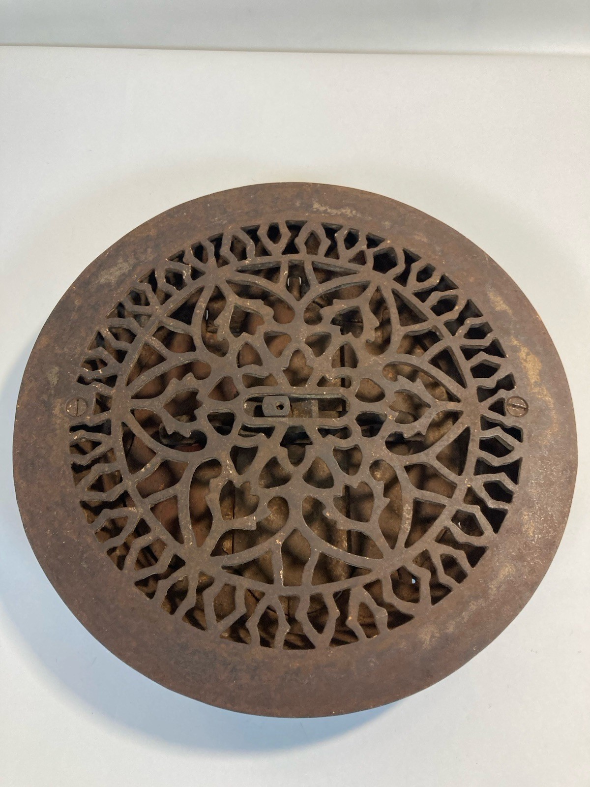 Round Cast Iron Floor Heating Grate With Working Louvers