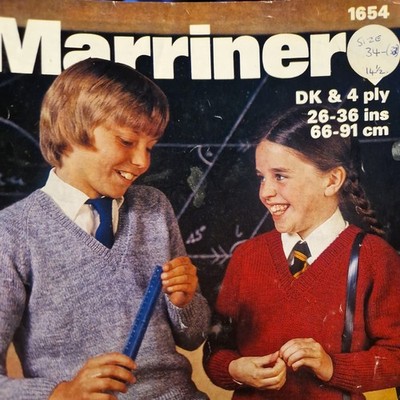 Marriner 1654 Strickanleitung Kinder Pullover 26-36  DK 4PLY Original V-Ausschnitt 