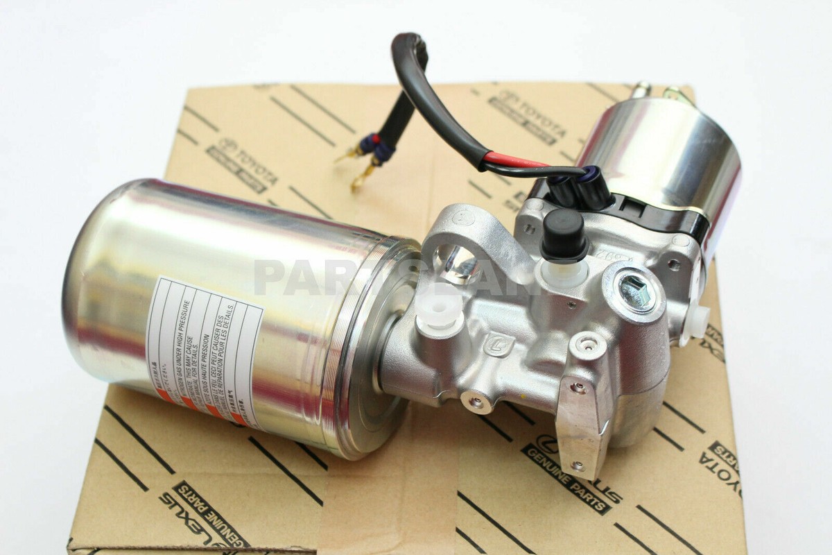 ぽっかぽか 4707030060 New Genuine Toyota Pump Assy, Brake Booster 47070