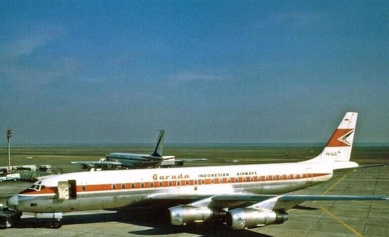 Garuda Indonesia DC-8-55 PK-GJD @ Tokyo Haneda HND 1966 - postcard
