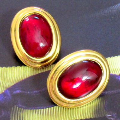 VTG RUNWAY NAPIER ''Milano'' RED GRIPOIX GLOW RESIN CABS LG EARRINGS GP 80s