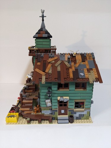 2017 LEGO Ideas #21310 Old Fishing Store Complete? w/ Box, Manual - Retired - Picture 5 of 12