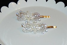 Set of 2 Beautiful Silver Tone Rhinestone  Pearl Design Hair Clips