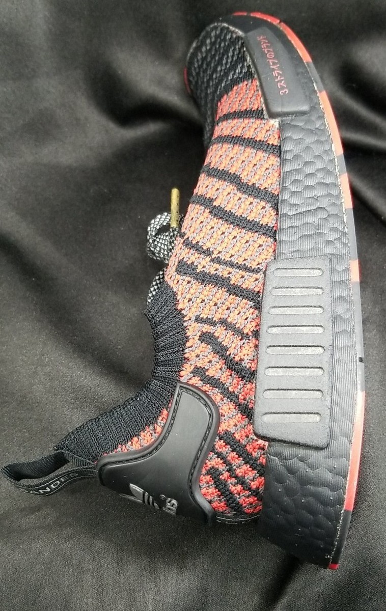 adidas nmd r1 collegiate red