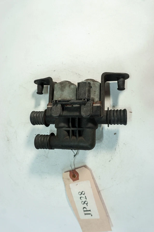 04-10 BMW E60 E63 E65 X5 X6 OEM HVAC Heater Water Control Valve 6411-6906652-05 - Image 2 of 4