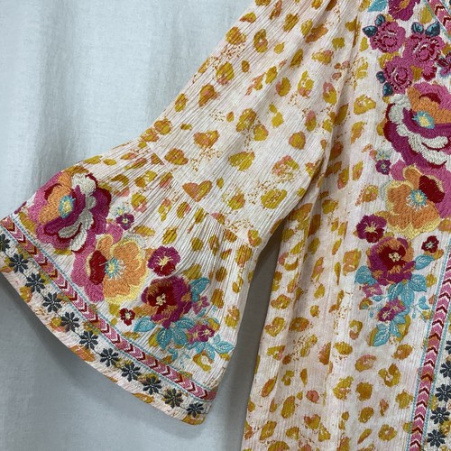 Savanna Jane Top Pull On Crinkle Gold Leopard Mulitcolored Floral Embroidery M - Picture 6 of 10