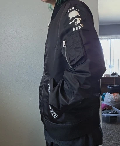 R13 MA-1 Flight Bomber Jacket Black Nylon Satin Skull Patch Zip Men’s M image 4