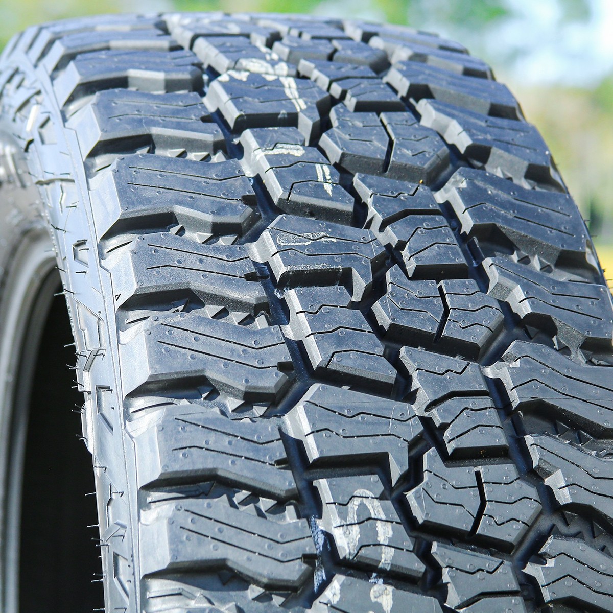 Tire Mickey Thompson Baja Boss A/T 235/75R15 109T XL AT All