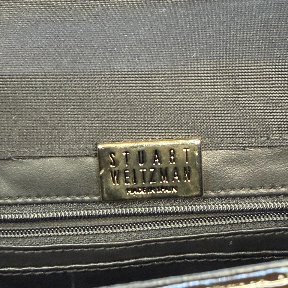 Bolso de hombro de noche de cuero en relieve serpiente Stuart Weitzman de colección Foto 3 de 4