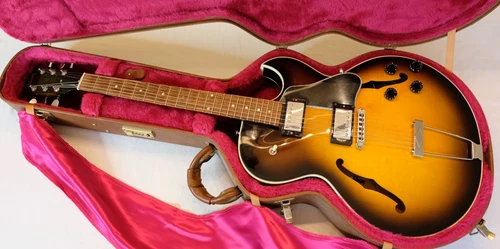 Circa 2001 Gibson ES 135 "Limited Edition" Electric Guitar - Nice!