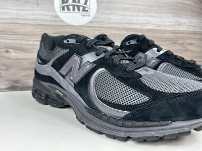 NEW BALANCE Men's 2002R Black Magnet Gray 'Protection Pack