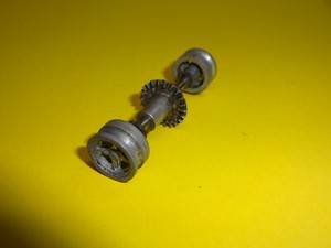 Carrera Universal 132 Hinterachse Lotus 40,  40427, Metallzahnrad, 50 mm breit