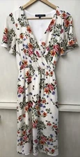 One Clothing LA White Short-Sleeve Faux Wrap Floral Dress Size S Small