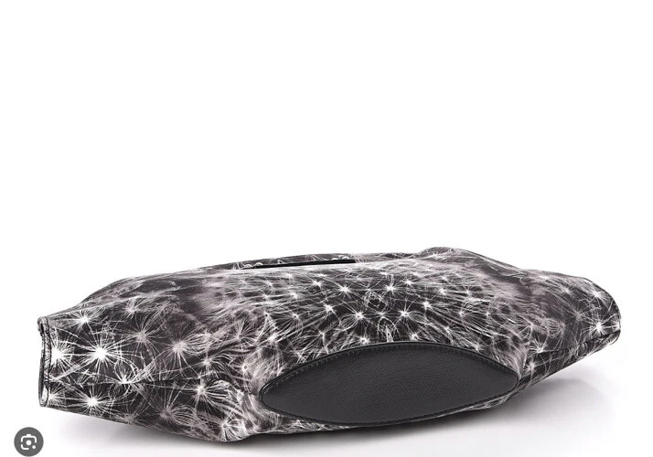 Bolso sin asas 26b Alexander McQueen cuero estampado diente de león De-Manta nuevo con etiquetas Foto 2 de 4