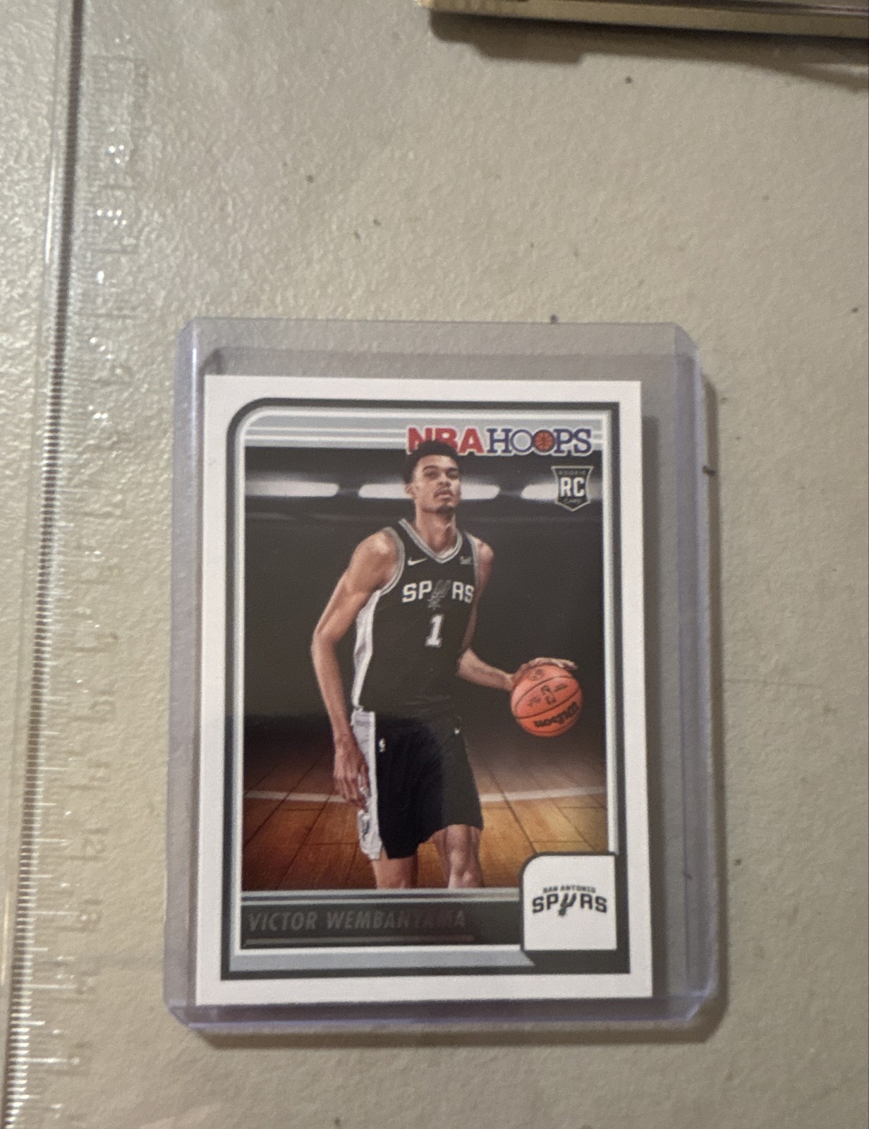 2023-24 Panini NBA Hoops - Rookies Victor Wembanyama #277 (RC)