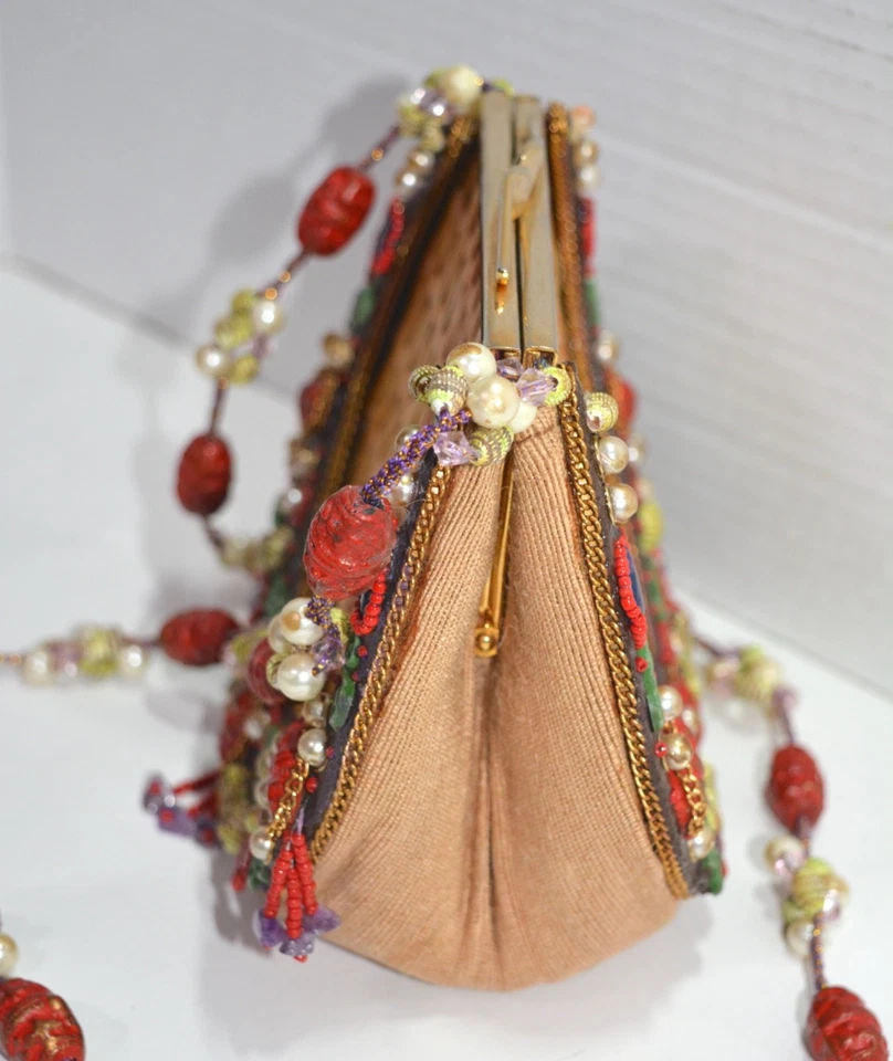 Mary Frances Vintage Boho Crossbody Kiss Lock Purse Woven Wicker Shell Bead - Image 2 of 4