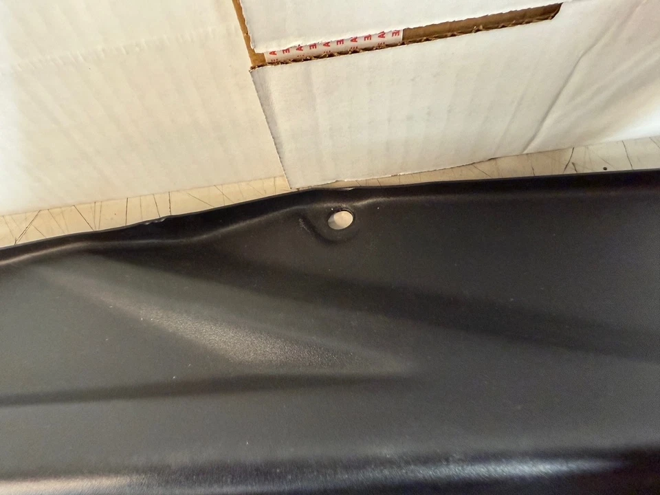 Ferrari 458 Italia Coupé, Panel Bahía Motor Trasero Izquierdo, Usado, P/N 82904900 Foto 4 de 4