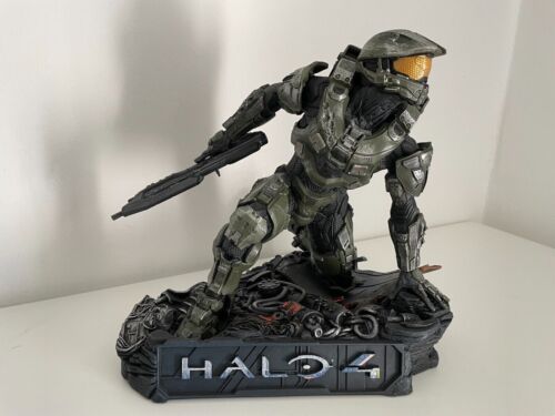 [UK] Halo 4 Cover/ Promo Art Master Chief Statue Mcfarlane Toys - Afbeelding 1 van 10