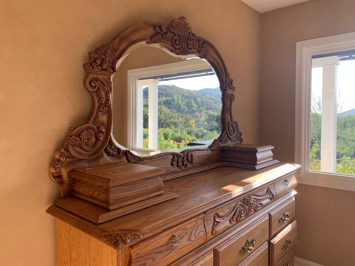 OAKWOOD INTERIORS OAKCREST KING DRESSER & MIRROR CARVED RED