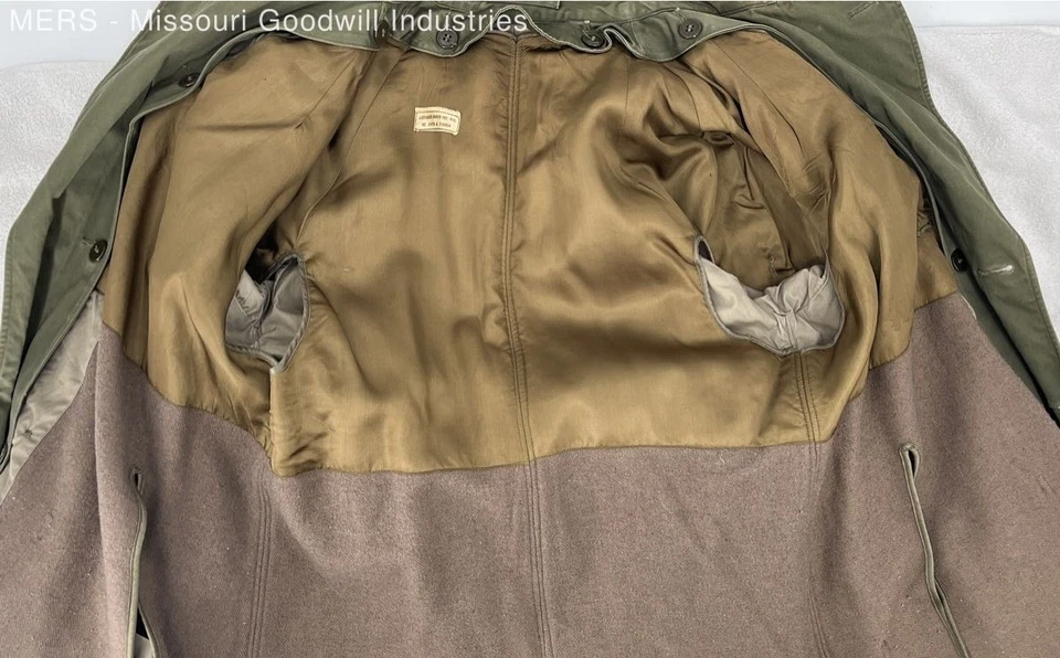 Men's Olive Green Double Breasted Trench Coat Medium Regular Wool Lined - Image 3 of 4