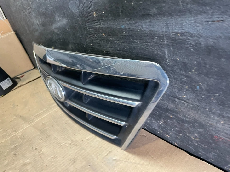 Parrilla delantera Kia Sorento 2007 a 2008 OEM R5389 DG Foto 2 de 4