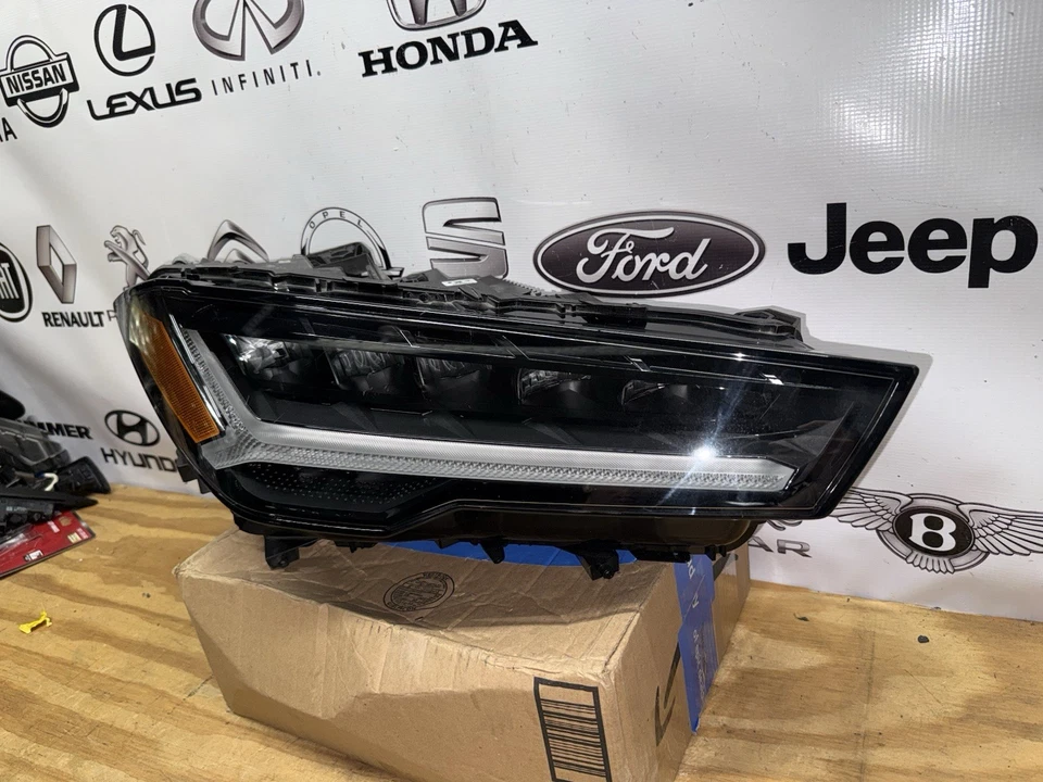 OEM 2018-2024 Lamborghini Urus Headlight - Image 4 of 4