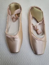 bloch pointe shoes size 7.5 Pink Satin Ballet Shoes NEW