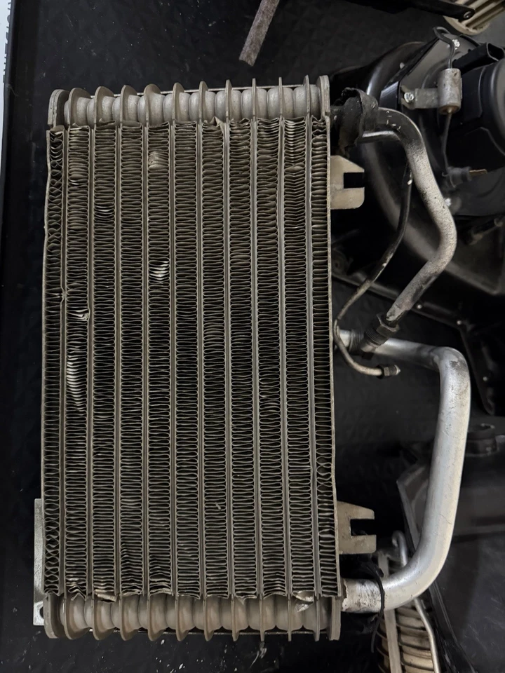 Evaporador aire acondicionado Chevrolet Corvette 1973-1977 C3. 77E Foto 3 de 4