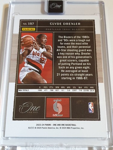 2023 Panini One and One Clyde Drexler #187 HOLO /99 - Panini Factory Sealed - Picture 3 of 3