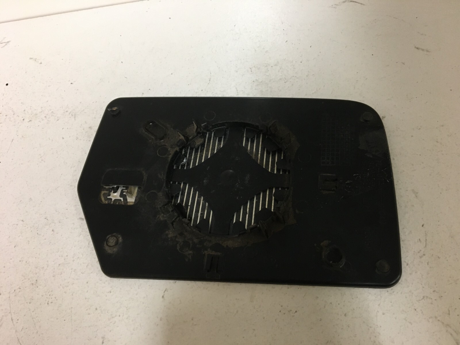 20102011 Ford Expedition Navigator Left Driver Side Door Mirror Glass