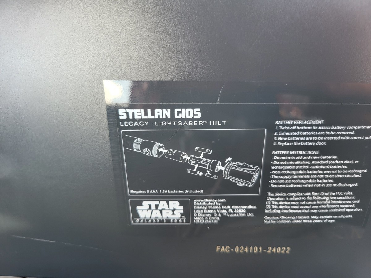 New Star Wars Galaxy's Edge Stellan Gios Legacy Lightsaber New Star Wars Galaxy's Edge Stellan Gios Legacy Lightsaber