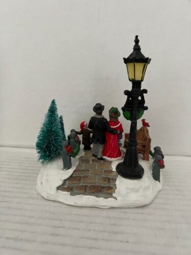 Natale Tradizionale Collezione Vintage Villaggio Famiglia nel Parco 2007 - Foto 3 di 9