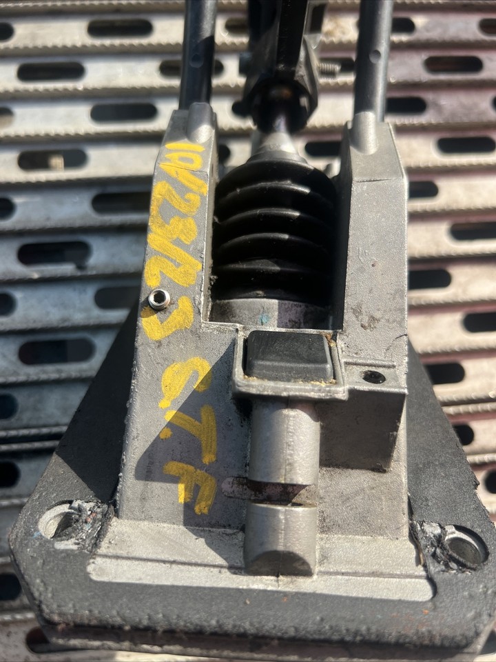 9650012080 Wabco Freightliner Hydraulic Clutch Pedal Unit A0213485000