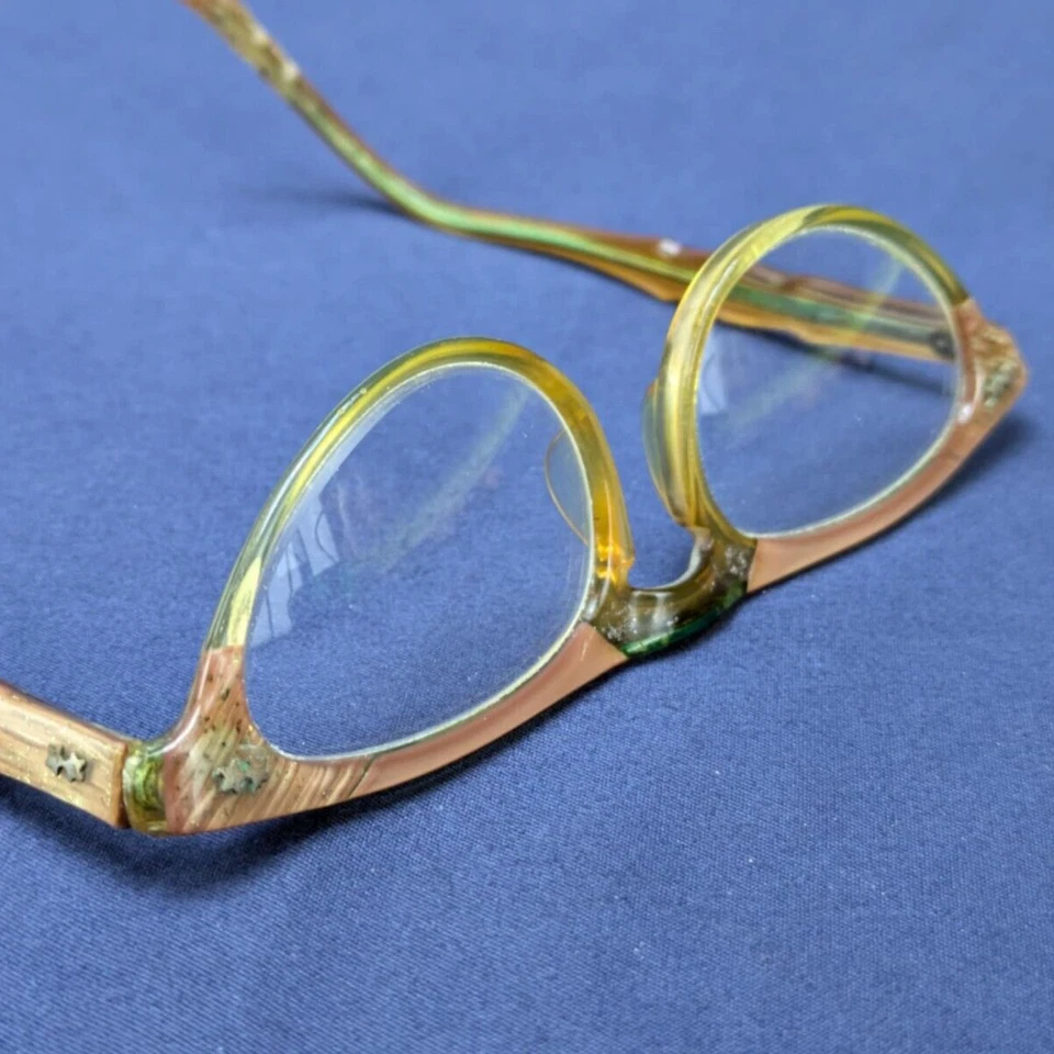 Vintage Art Craft Cat-Eye Style Horn Rim Glasses w/Iridescent Frame – 1950s - Image 3 of 4