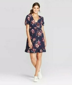 short sleeve tie front dress