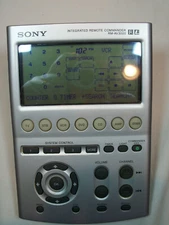 SONY INTEGRATED Universal REMOTE COMMANDER RM-AV3000 TOUCH SCREEN LCD