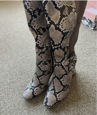 Moda In Pelle Größe UK 4 EU 37 Stiefel Schlangenmuster Boots Neu Blockabsatz Mod45