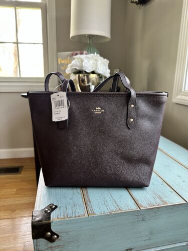 COACH 22967 Mini City ZIP TOTE Leather  IM/OXBLOOD - Picture 1 of 3