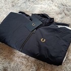 Foto 16 di 18