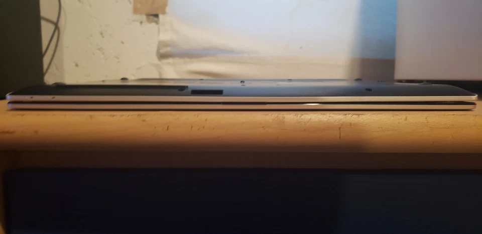 Toshiba Satellite S55-B5280, 15.6", i7-4510u, 12GB, sin HDD, LEER Foto 4 de 4